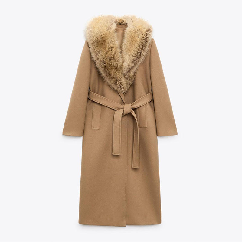 Manteau long en laine avec col en fourrure
