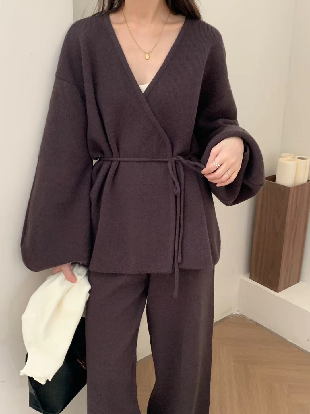 Ensemble cardigan tricoté et pantalon