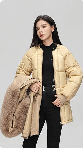 Veste Courte Élégante à Col en Fourrure – Style Urbain Chic