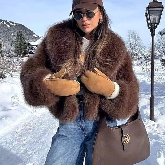 Veste Courte en Fausse Fourrure – Chic