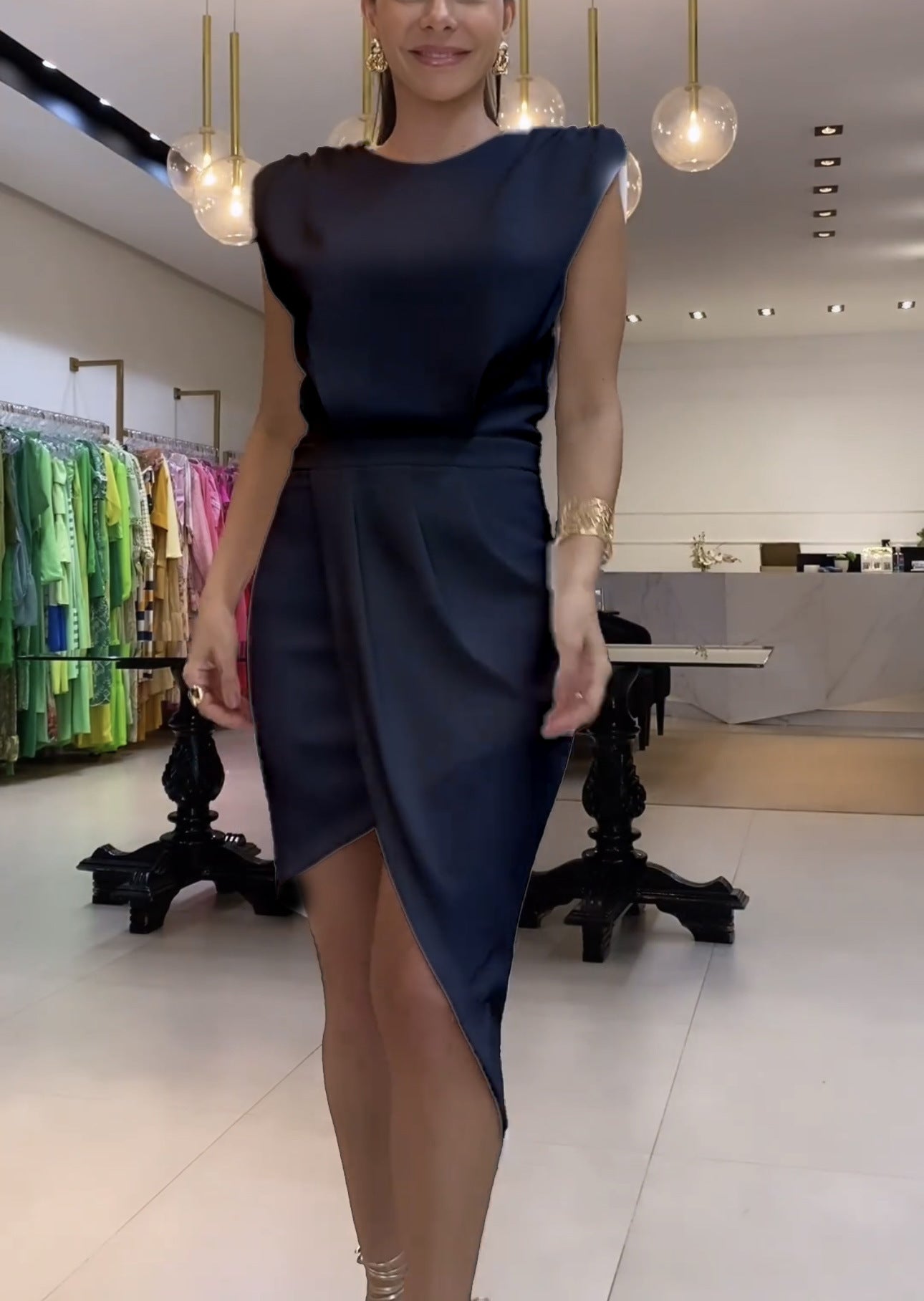 RUBÉLIA — Robe Élégante Rouge Satinée