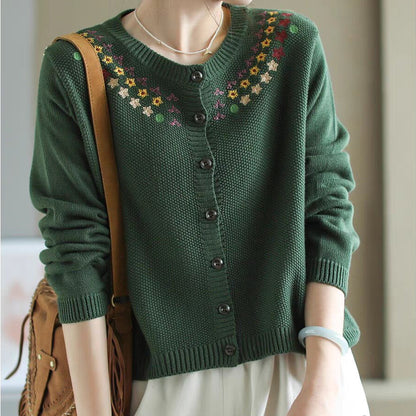 Emberia – Cardigan Rétro Brodé