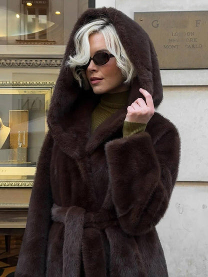 Manteau Long en Fausse Fourrure – Chic