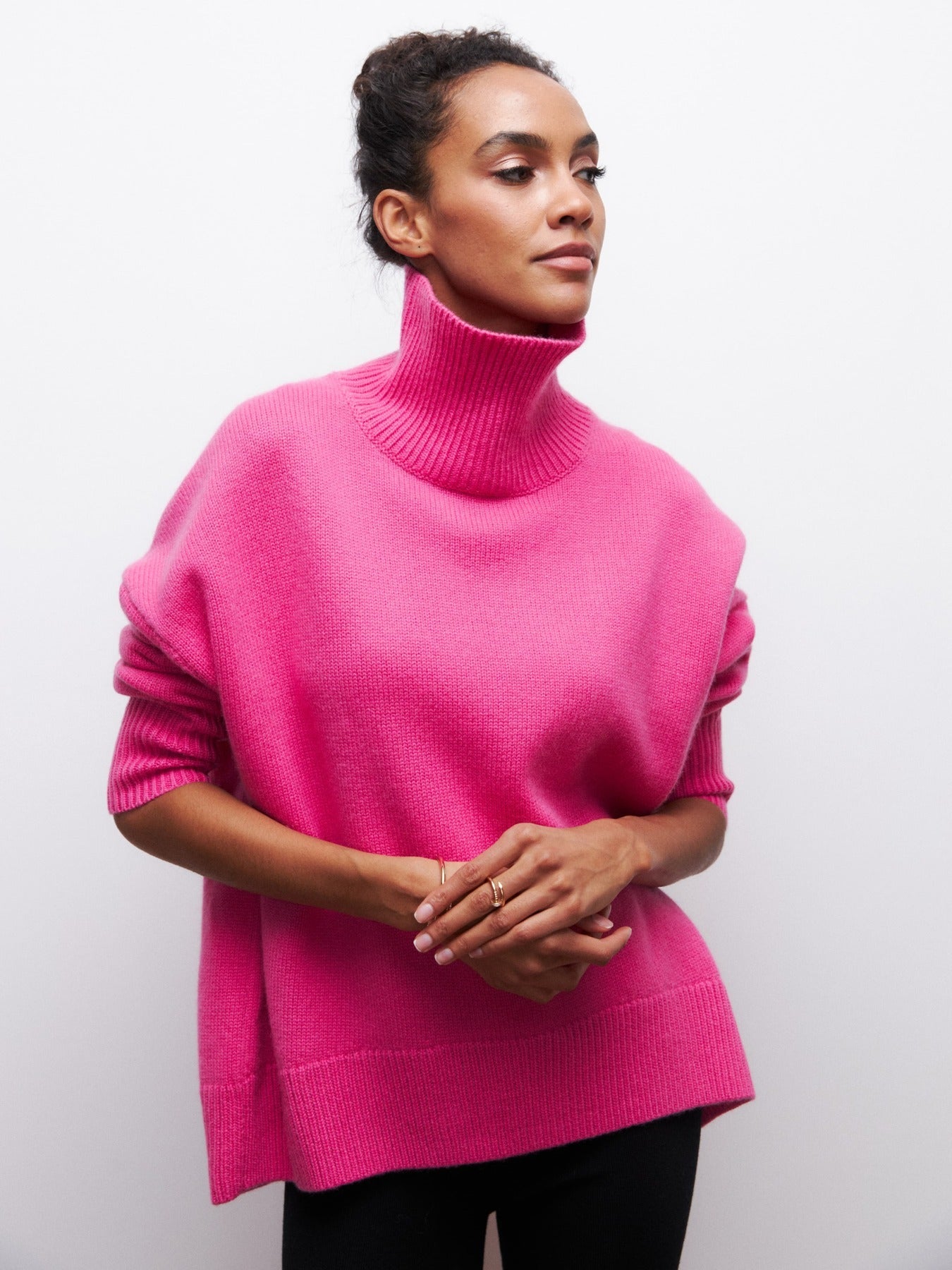 VELÉA — Pull Col Roulé Élégant