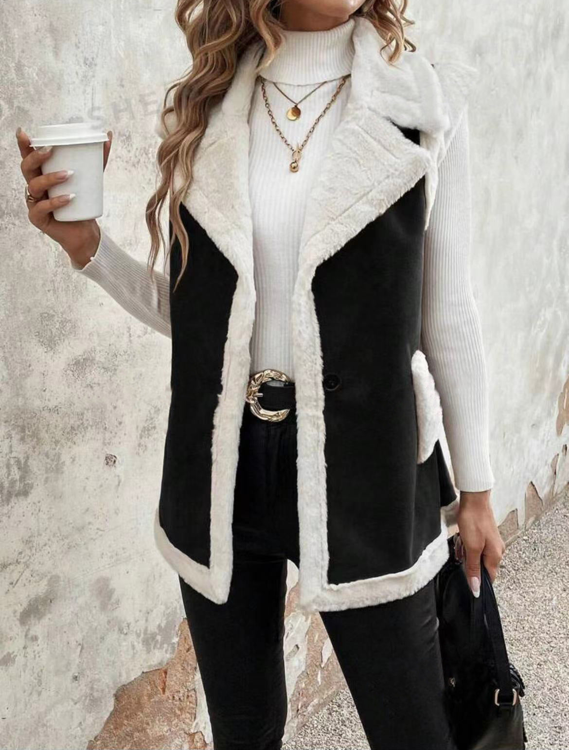 Gilet  en laine d'agneau à la mode