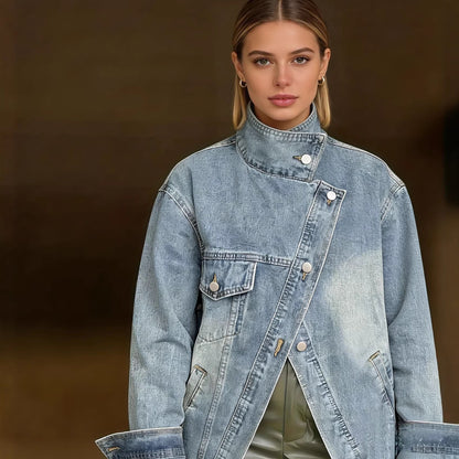 Denira – Veste Denim Moderne à Poche Unique