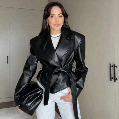 Valéria – Veste en Cuir PU Intemporel