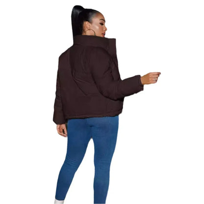 Veste court et épais à petit col rabattu