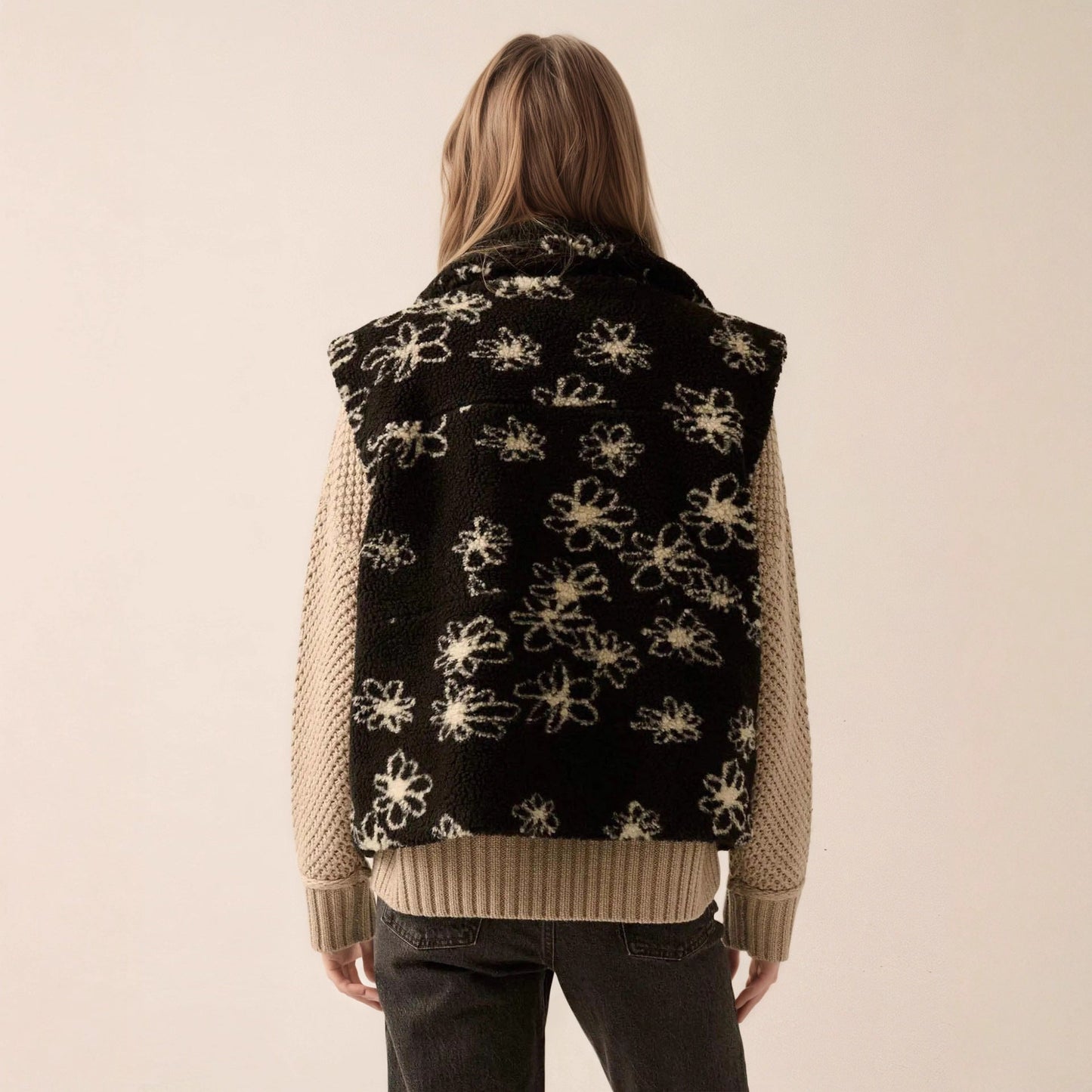 Gilet Femme Noir – Élégance et Confort