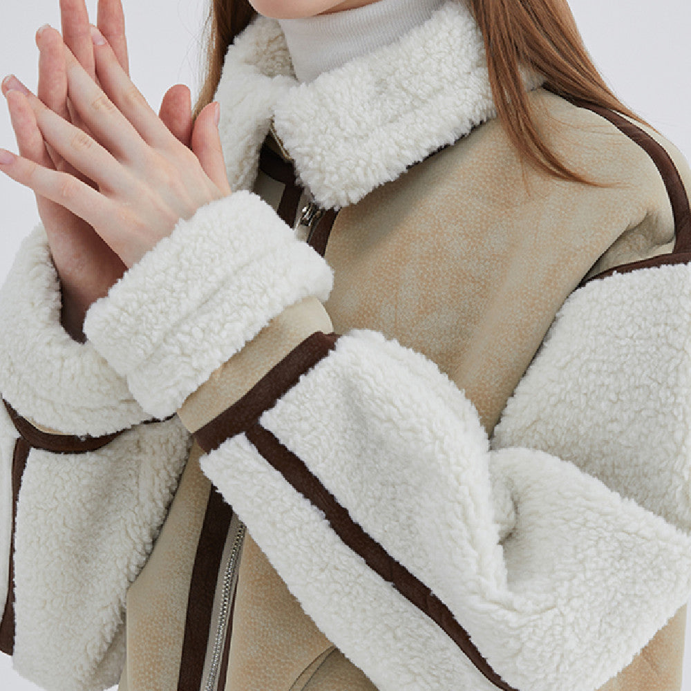 Manteau court tendance avec fourrure intégrée