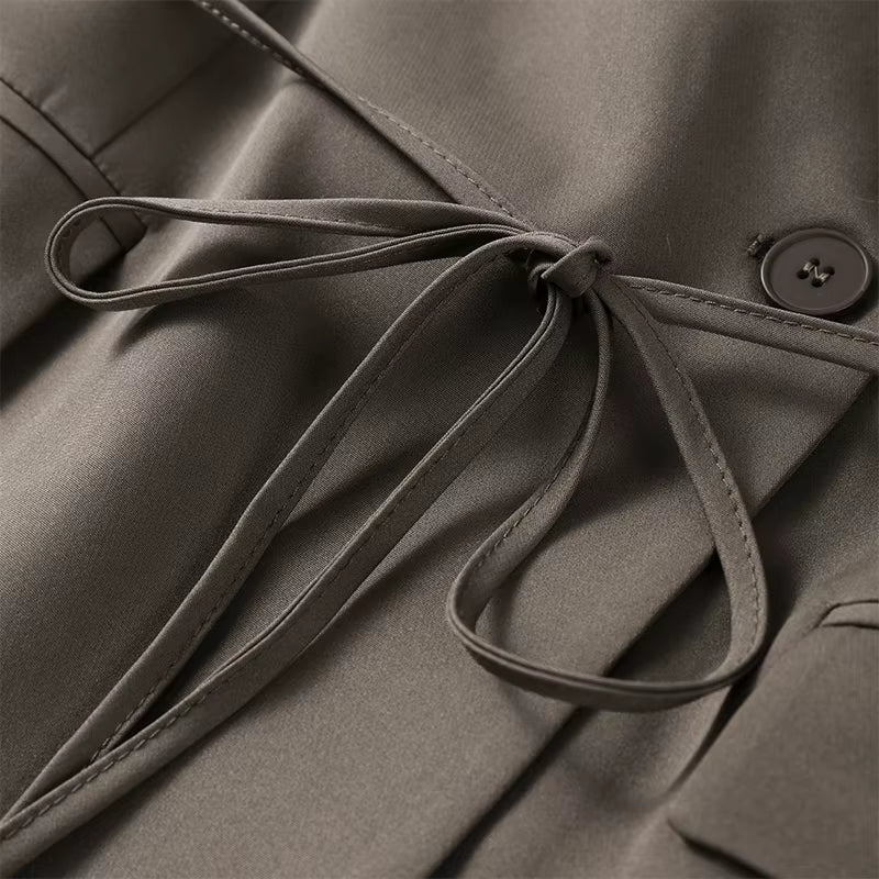 VICTORIE — Blazer Ceinturé à Œillets