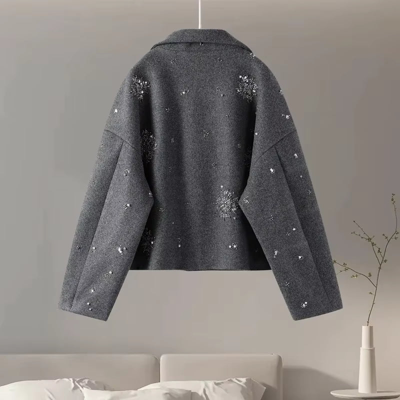 VICTOIRE — Veste Courte en Laine Brodé de Strass