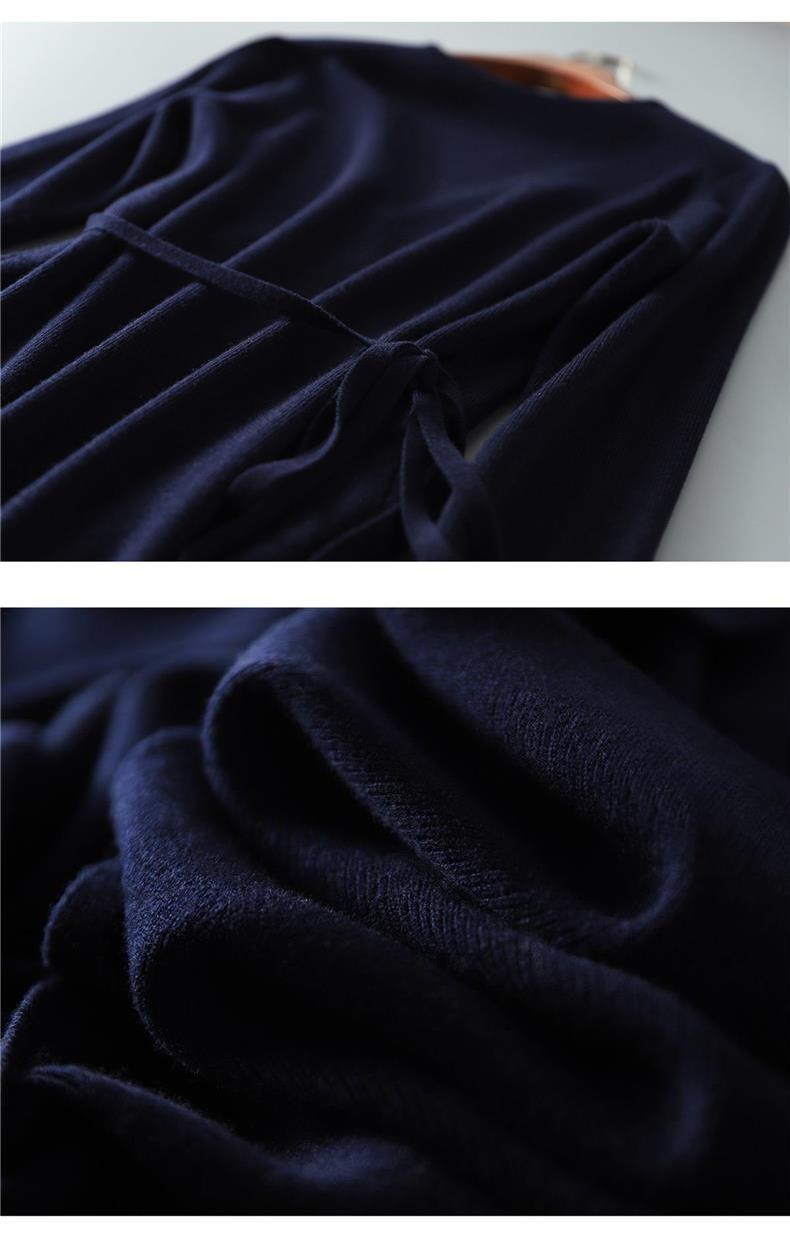 Robe en maille à col en V