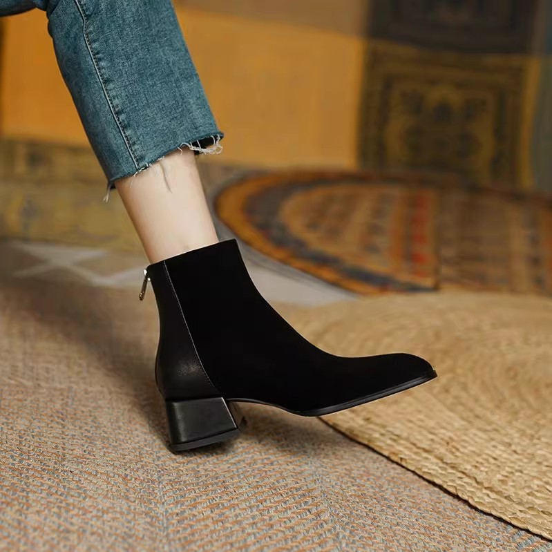 Bottes Martin Mi-Hautes en Suédine