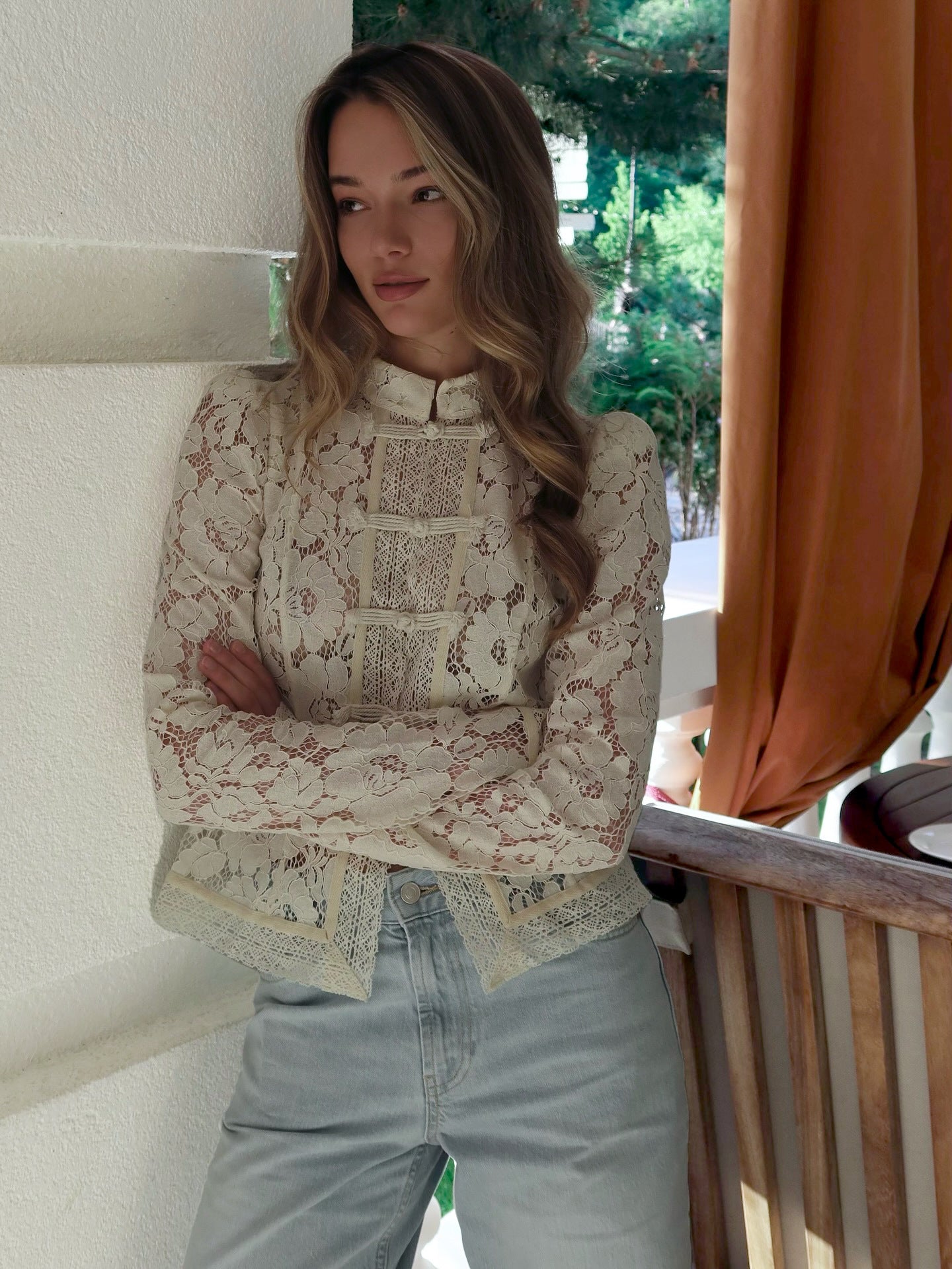 LYA — Chemise en Dentelle à Col Officier
